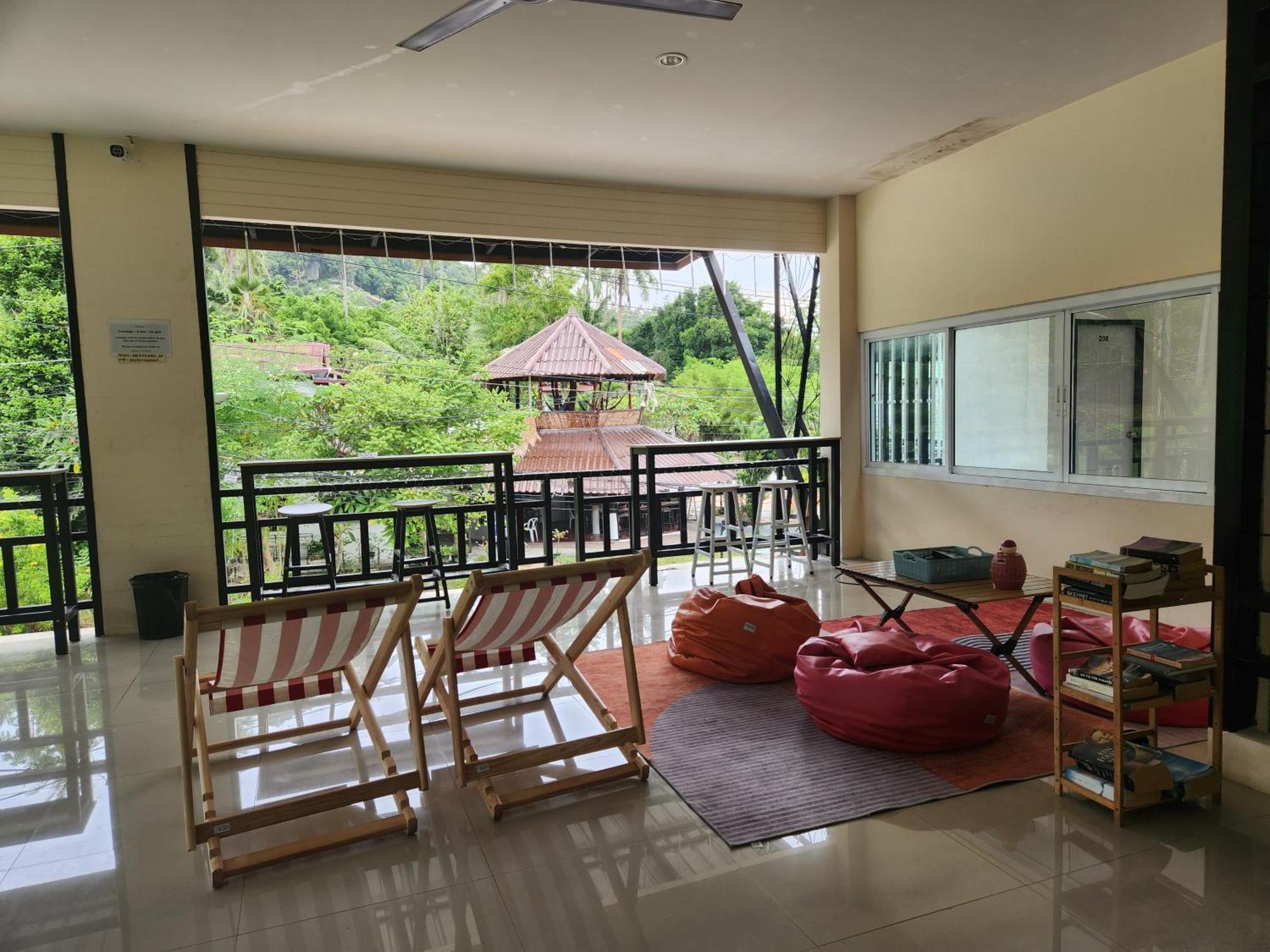 Skypearl Guesthouse & Pub Ko Tao Exterior foto